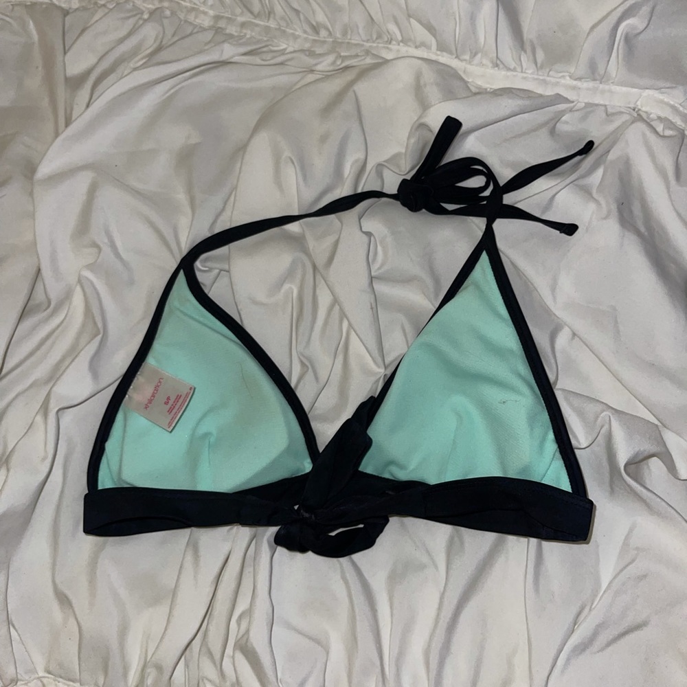 green Xhilaration bikini top - Picture 2 of 3